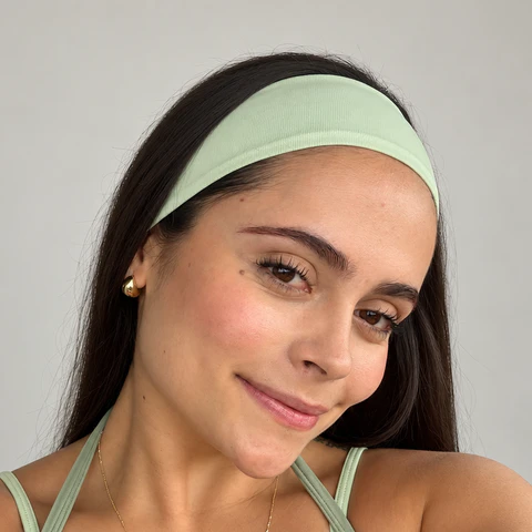 Valeria sonriendo